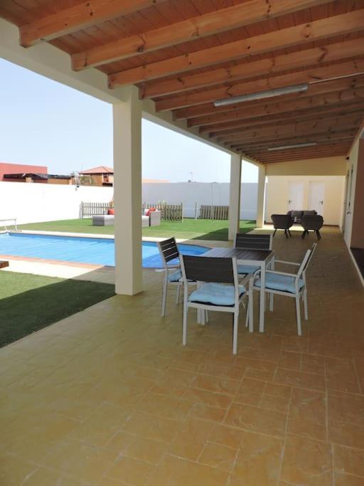Villa Ventura - Piscina Climatizada & Aire Acondicionado Калета де Фусте Екстериор снимка
