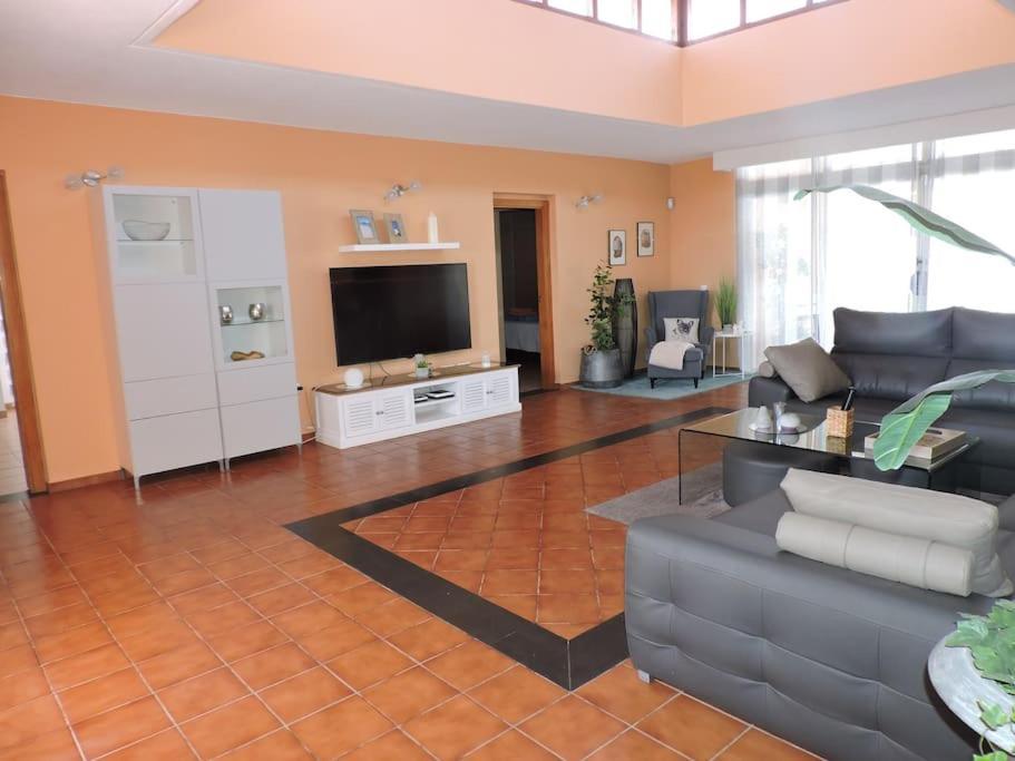 Villa Ventura - Piscina Climatizada & Aire Acondicionado Калета де Фусте Екстериор снимка